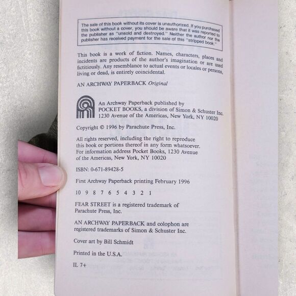 Fear Street RL Stine The Face Vintage 1996 YA Horror Thriller Halloween Read - Picture 6 of 6